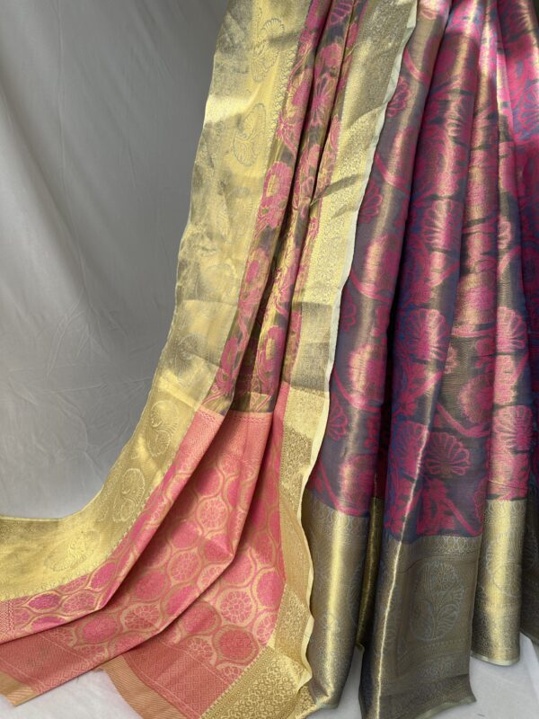 Golden Border Pink Silk Saree With Matching Blouse